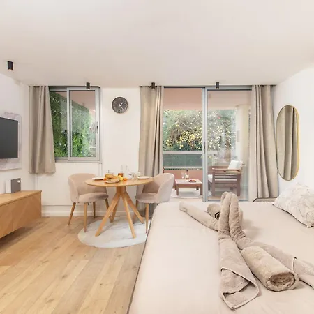 Apartment - Somptueux - 50 M Bord De Mer- Proche Monaco